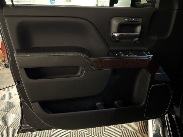 Used 2019 GMC Sierra 2500 SLT w/ Driver Alert Package AWD/4WD image 15