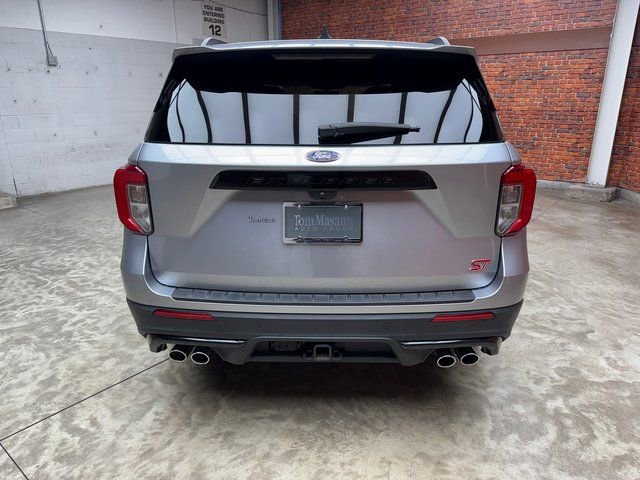 Certified 2022 Ford Explorer ST w/ Equipment Group 401A image 3