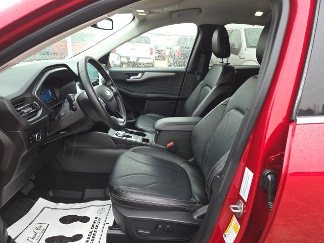 Certified 2025 Ford Escape SE w/ PHEV Premium Package FWD image 24