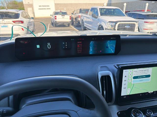 Certified 2025 Ford Expedition Max Active AWD/4WD image 7