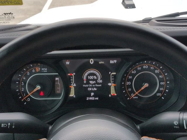 Used 2024 Jeep Gladiator Mojave w/ Technology Group AWD/4WD image 27