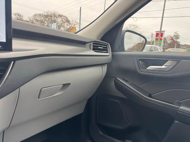 Certified 2023 Ford Escape SE w/ Class II Trailer Tow Package image 24