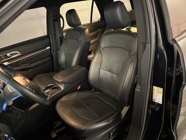 Certified 2018 Ford Explorer Limited image 17