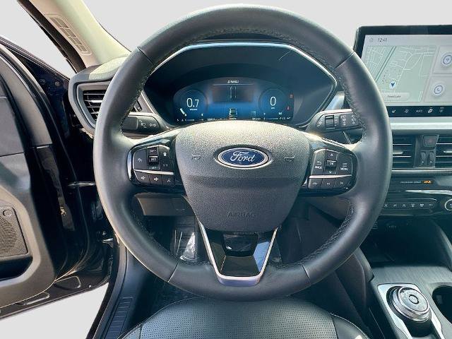 Certified 2023 Ford Escape Platinum AWD/4WD image 10