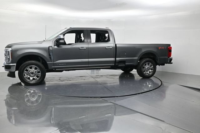 Certified 2025 Ford F250 Lariat w/ Lariat Ultimate Package AWD/4WD image 6