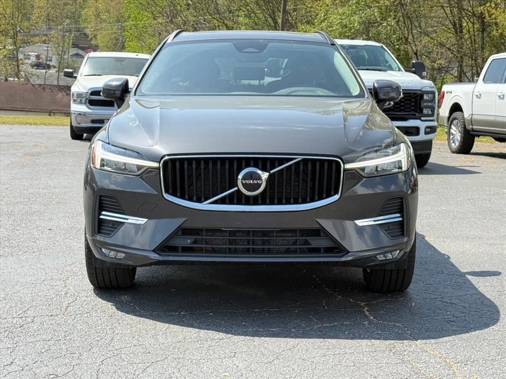 Used 2022 Volvo XC60 B5 Momentum AWD/4WD image 9
