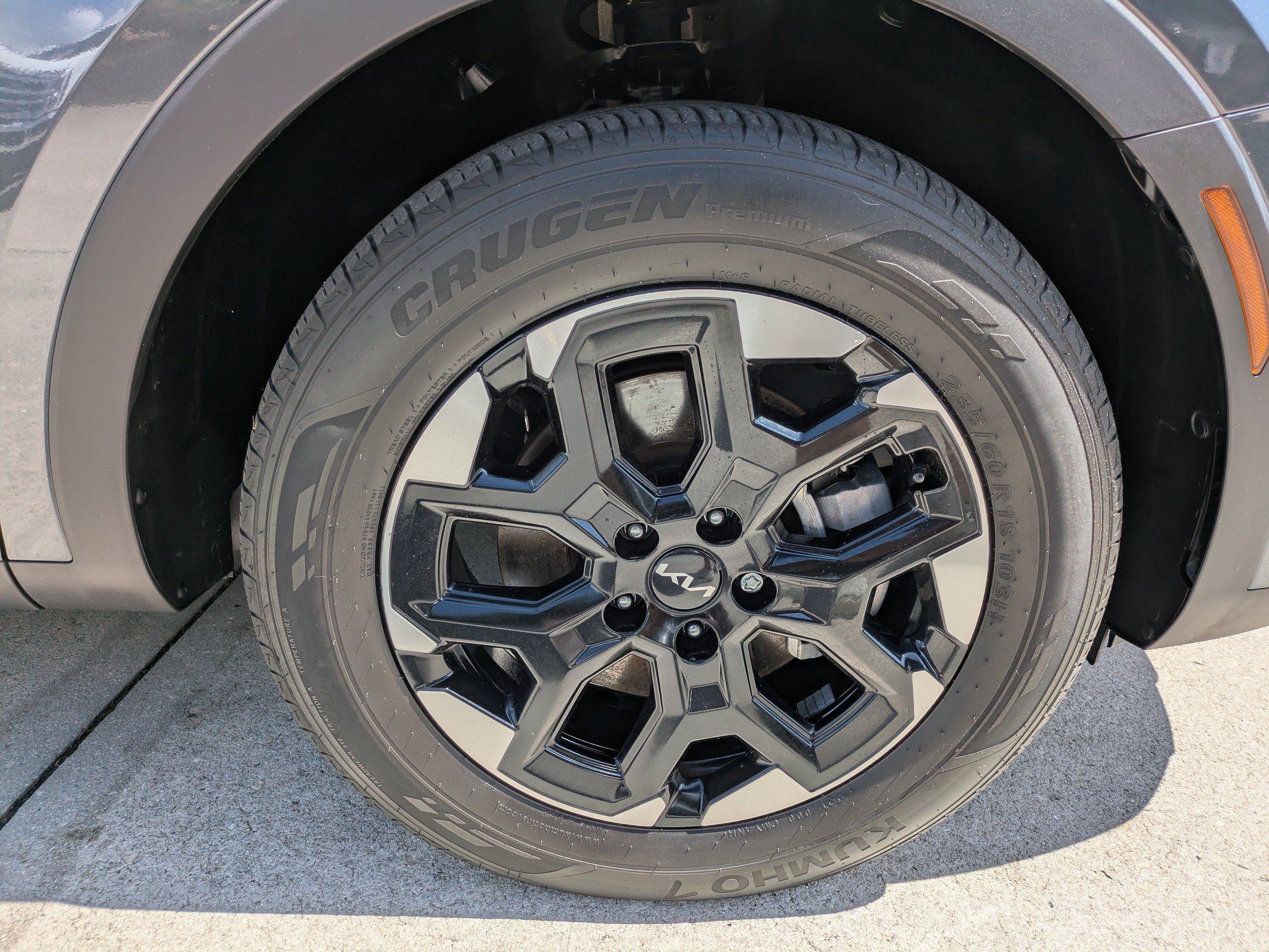 Used 2024 Kia Sorento S FWD image 11