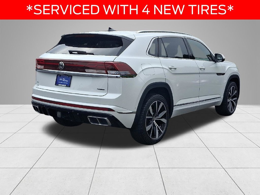 Used 2024 Volkswagen Atlas Cross Sport SEL Premium R-Line AWD/4WD image 4