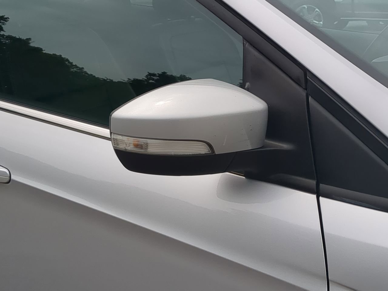 Certified 2017 Ford Escape Titanium FWD image 10