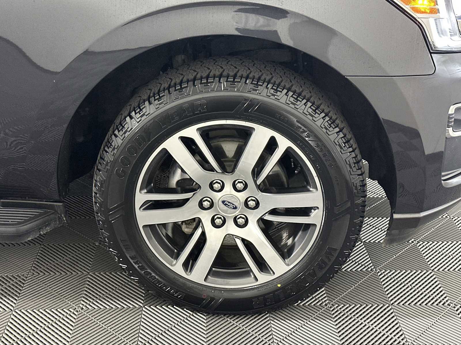 Certified 2024 Ford Expedition Limited image 14