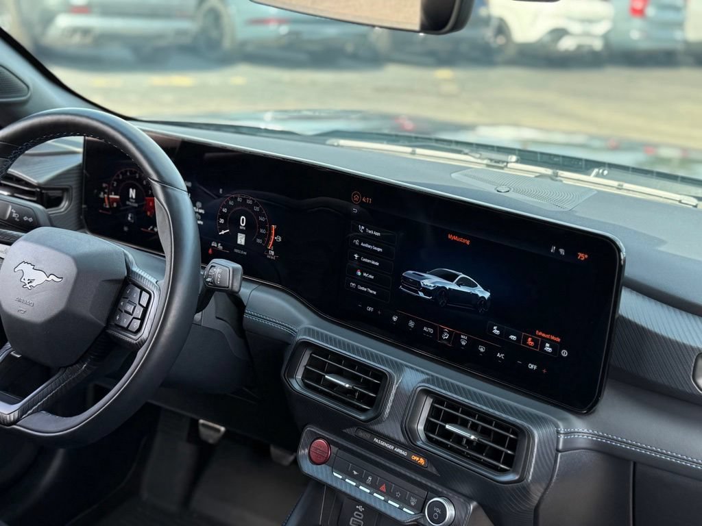 Certified 2024 Ford Mustang Dark Horse RWD image 31