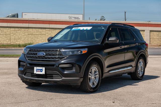 Certified 2024 Ford Explorer XLT RWD image 4