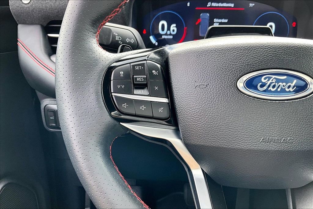 Certified 2025 Ford Explorer ST image 18