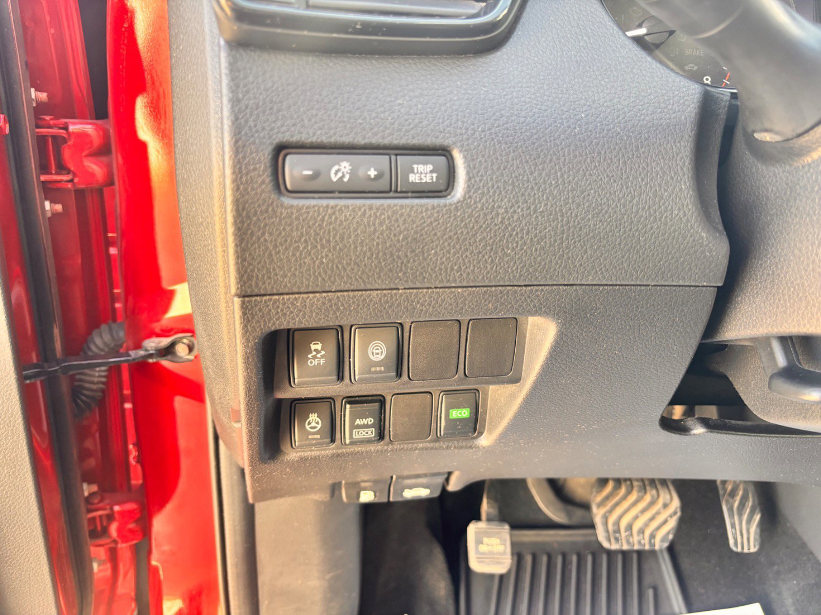 Used 2017 Nissan Rogue Sport SL w/ SL Premium Package image 28