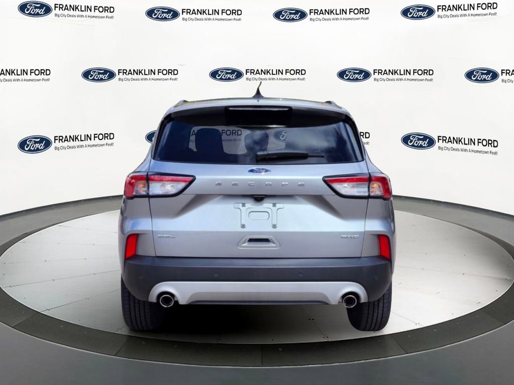 Certified 2022 Ford Escape SEL w/ Technology Package AWD/4WD image 4