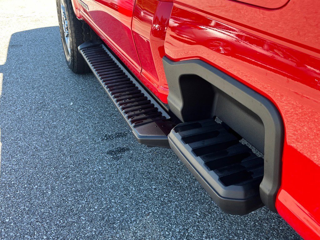 Certified 2024 Ford F350 XLT w/ FX4 Off-Road Package image 19