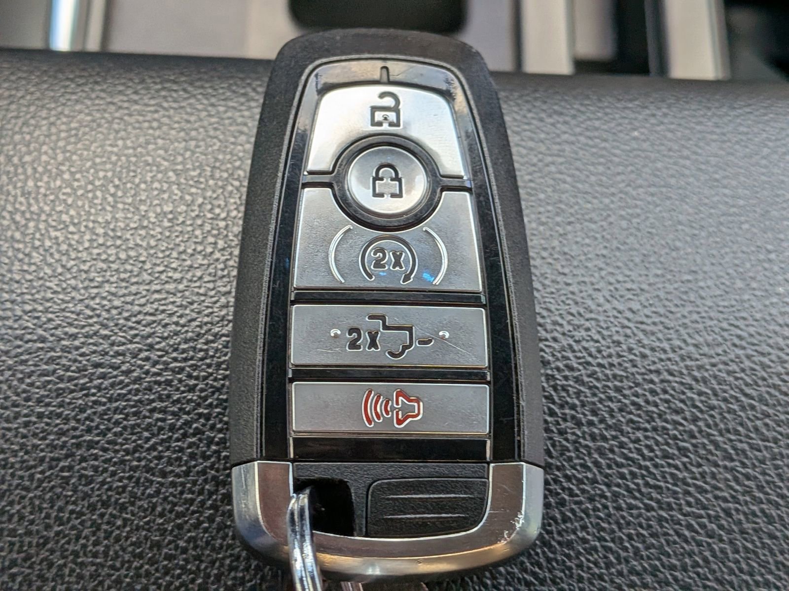 Certified 2023 Ford F150 Lariat w/ Equipment Group 502A High image 33