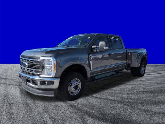 Certified 2026 Ford F350 XLT w/ FX4 Off-Road Package AWD/4WD image 8