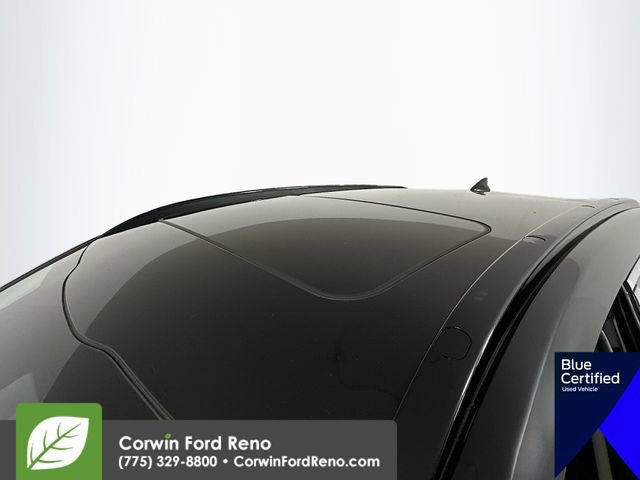 Used 2024 Kia Niro EX Touring image 26