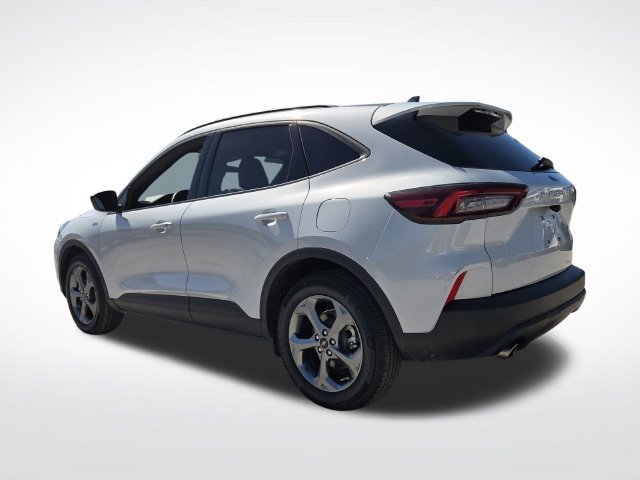 Certified 2025 Ford Escape ST-Line FWD image 7