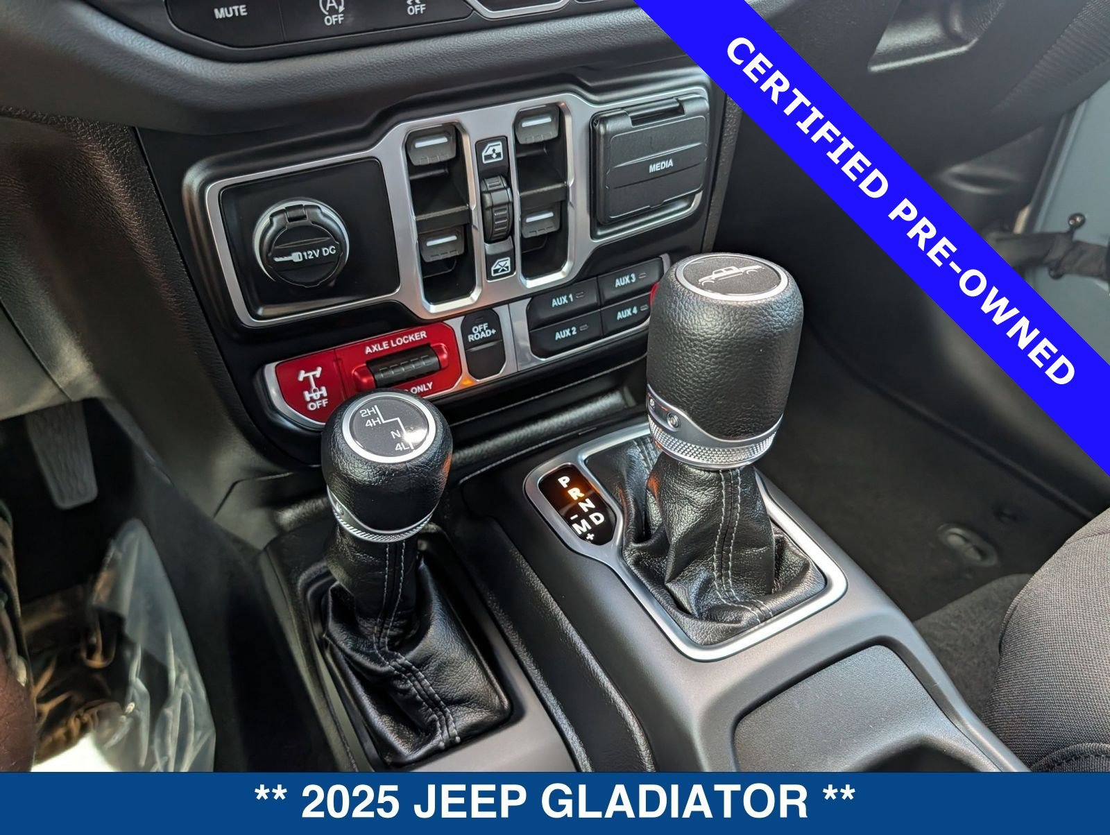 Used 2025 Jeep Gladiator Mojave w/ Safety Group AWD/4WD image 33