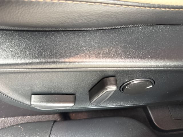 Certified 2020 Ford Escape SEL AWD/4WD image 31
