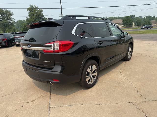 Used 2025 Subaru Ascent Premium AWD/4WD image 6