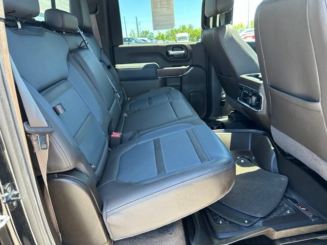 Used 2023 GMC Sierra 3500 Denali w/ Denali Black Diamond Edition AWD/4WD image 11