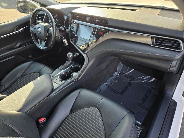 Used 2020 Toyota Camry SE image 16