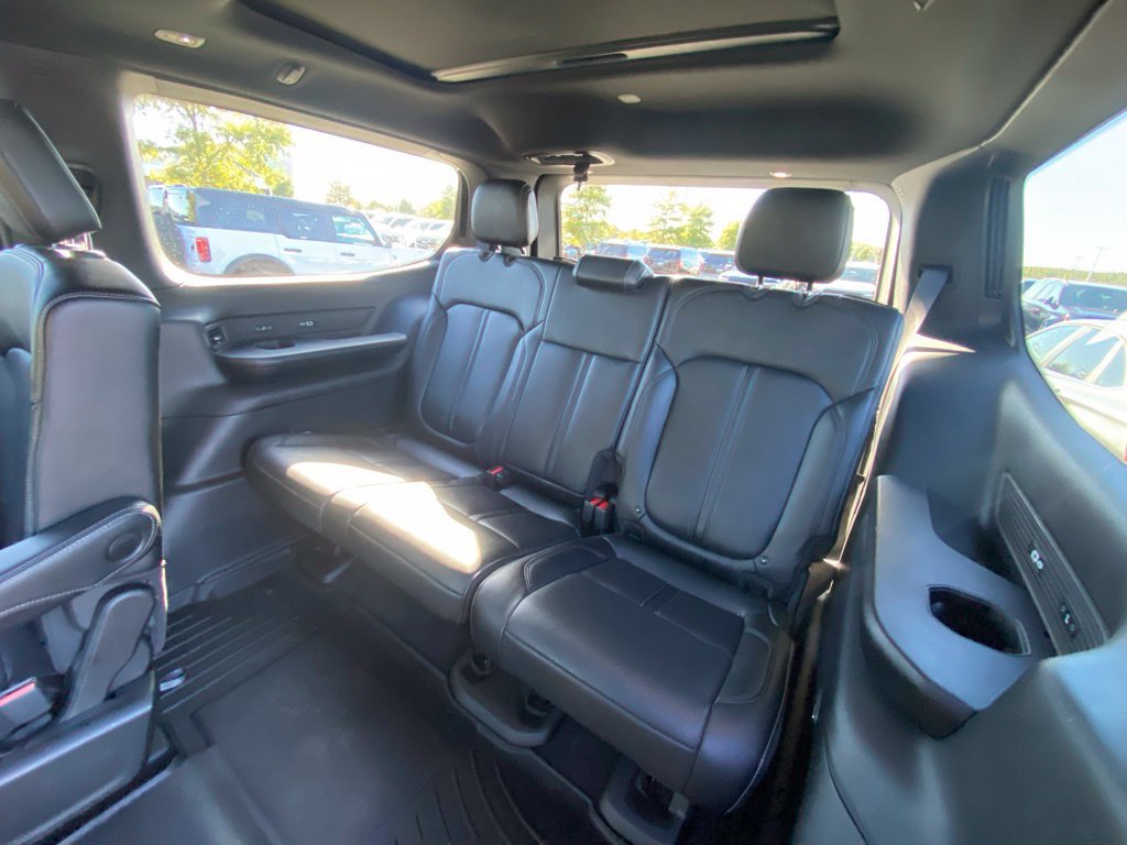 Used 2024 Jeep Wagoneer Series II w/ Convenience Group I AWD/4WD image 27