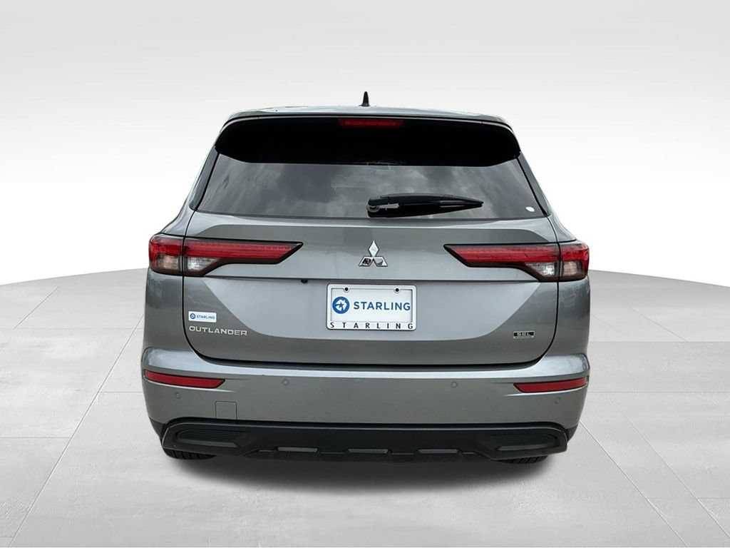 Used 2023 Mitsubishi Outlander SEL FWD image 10
