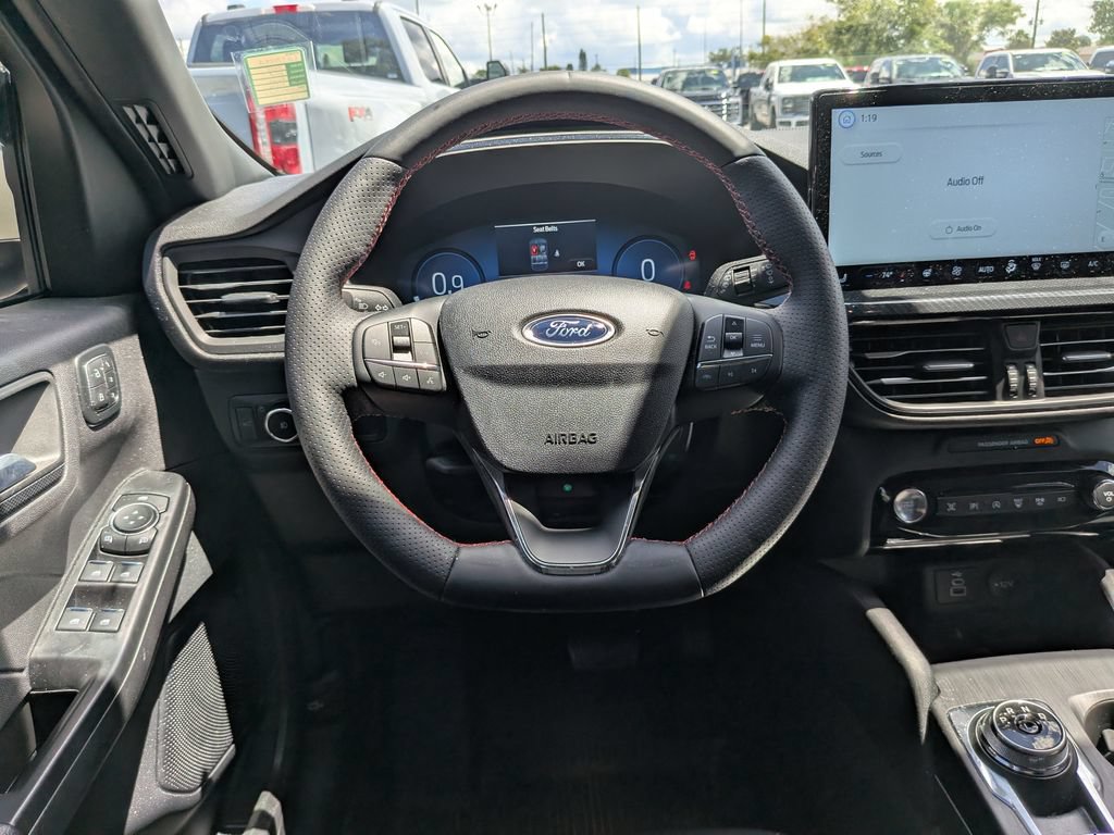 Certified 2025 Ford Escape ST-Line Elite w/ Premium Technology Package AWD/4WD image 18
