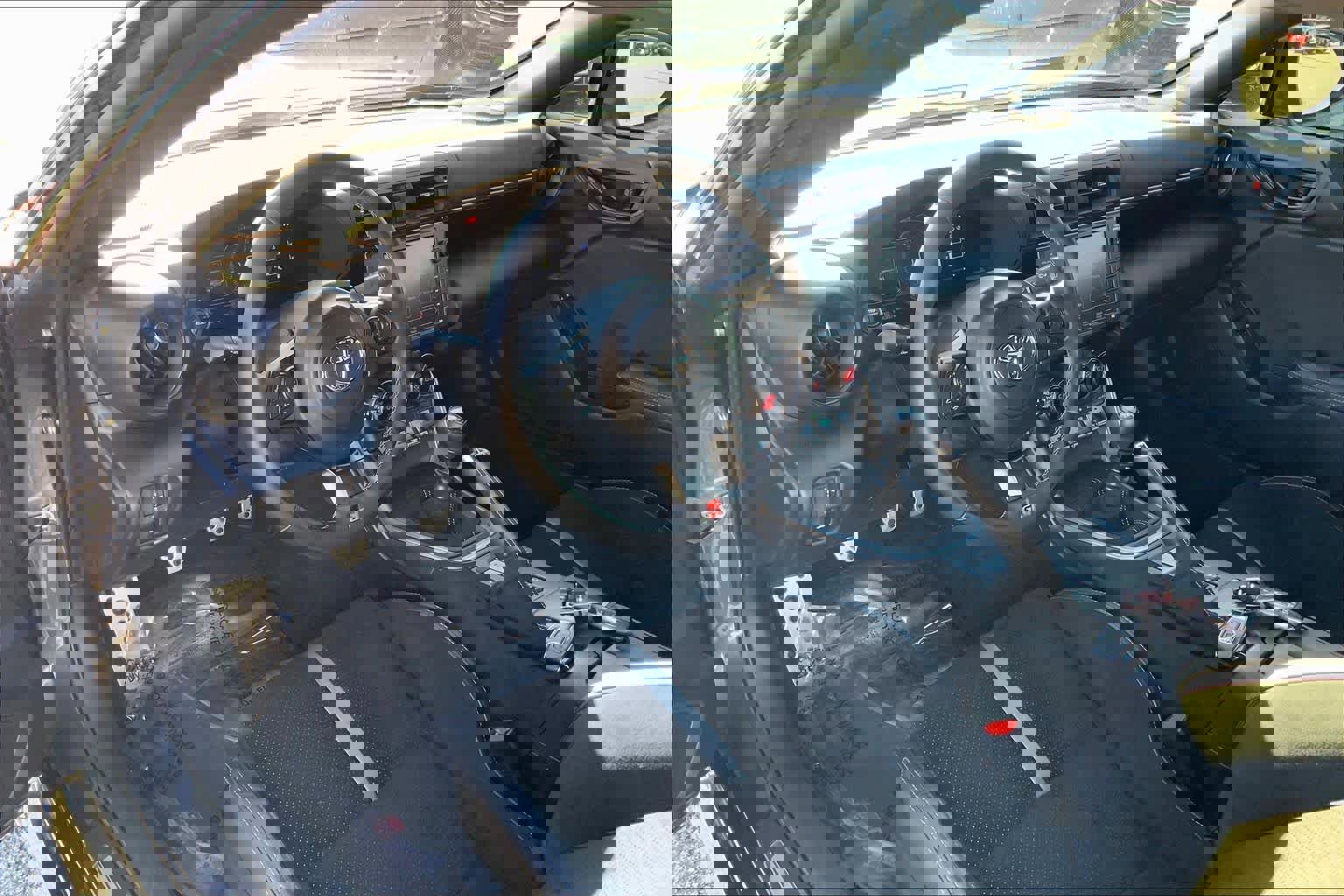 Used 2023 Toyota GR86 Premium image 15