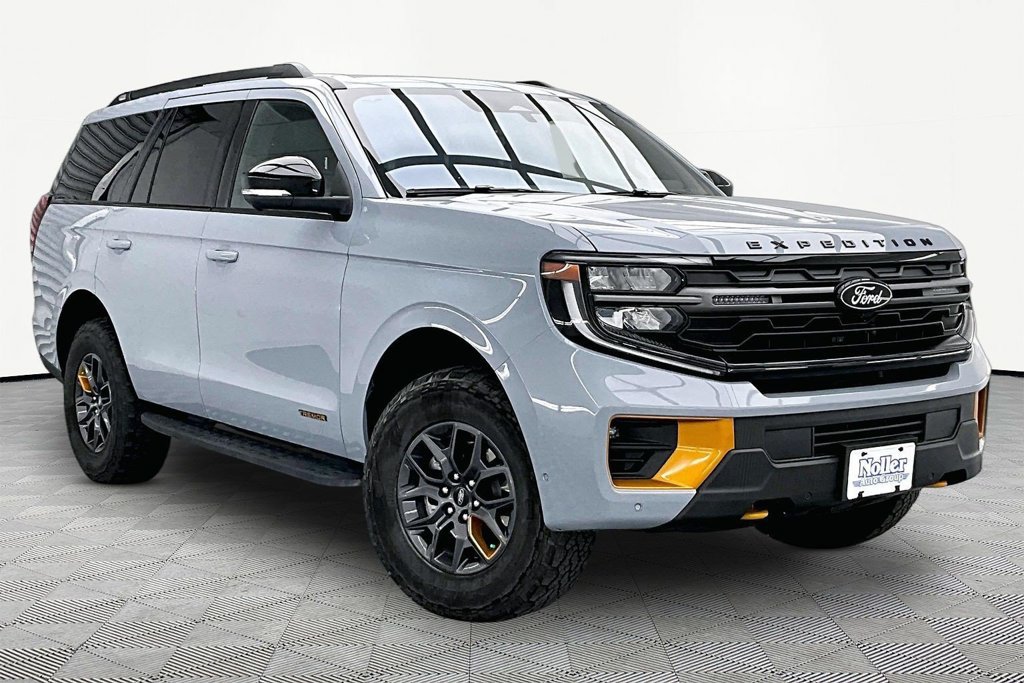 Certified 2025 Ford Expedition Tremor AWD/4WD image 12