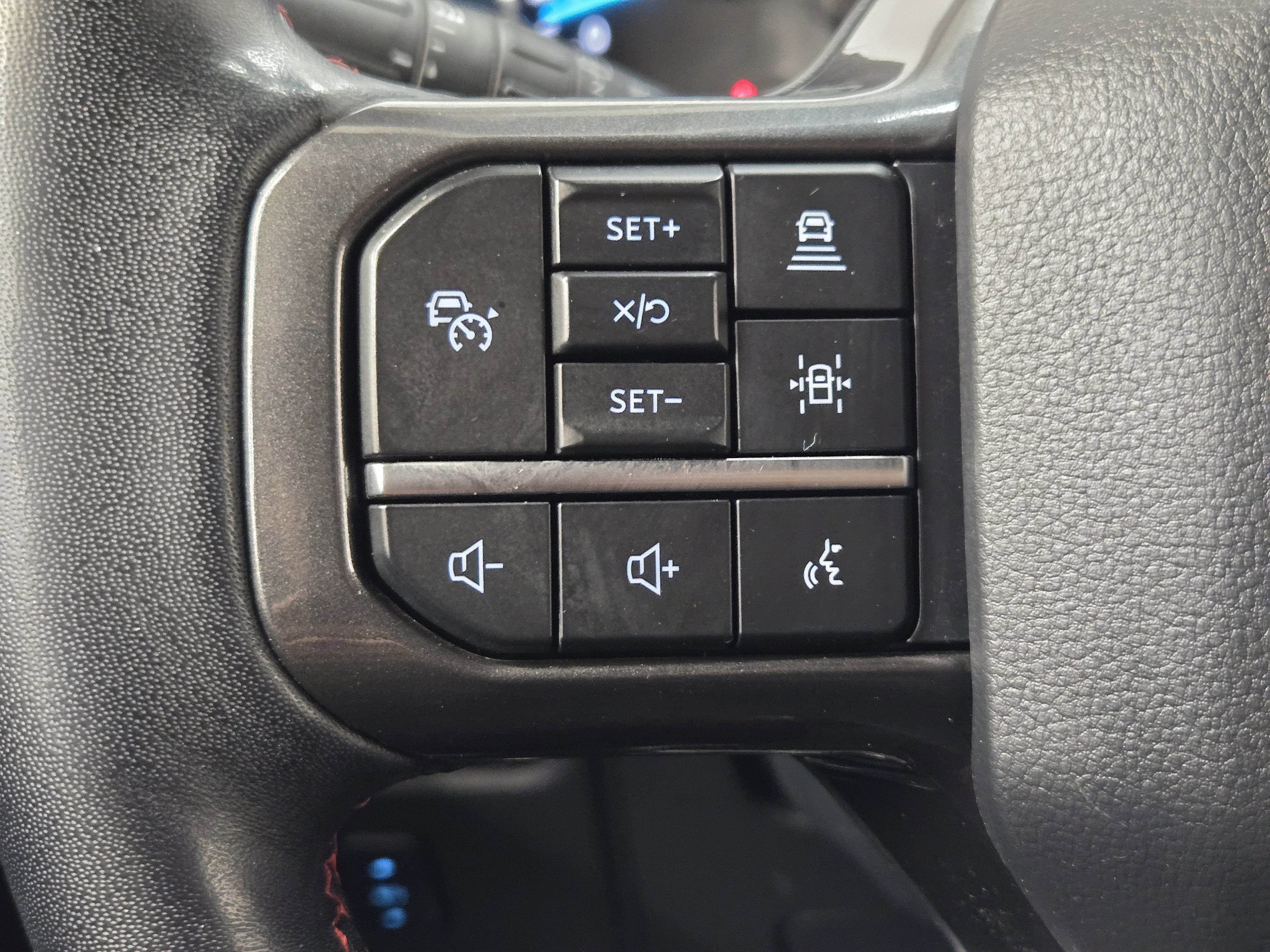 Certified 2024 Ford Expedition Limited AWD/4WD image 28
