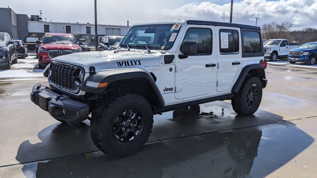 Used 2025 Jeep Wrangler Willys 4xe image 7