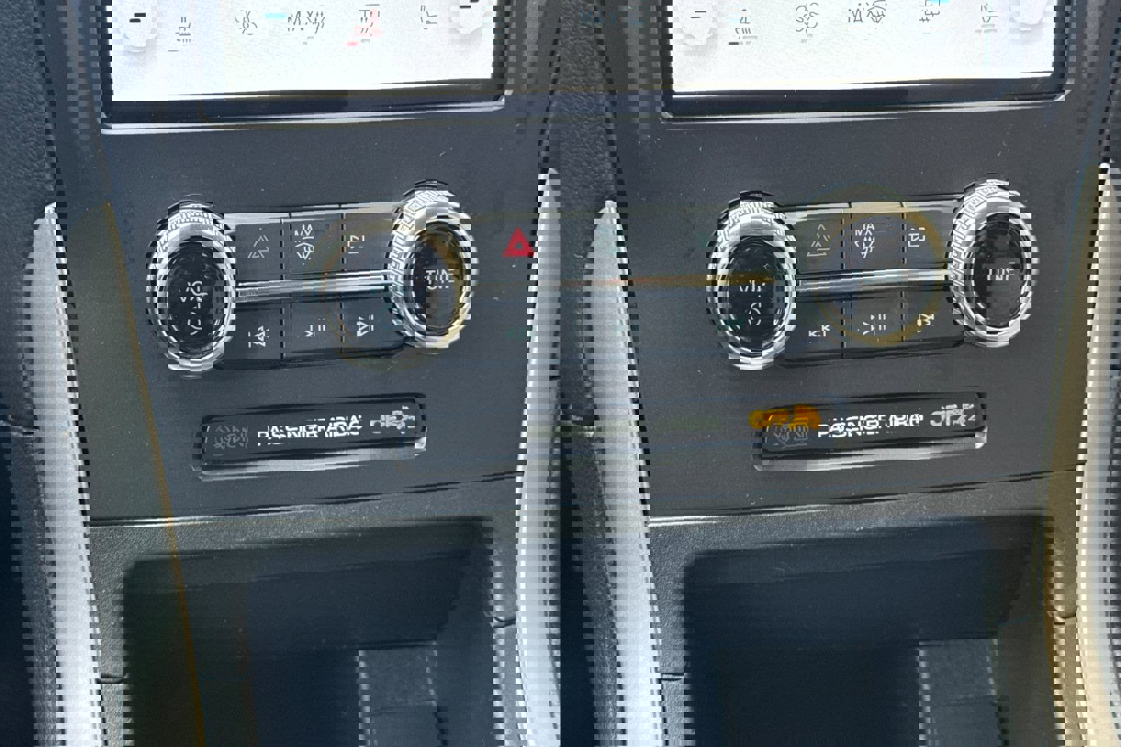 Certified 2024 Ford Edge SEL image 21