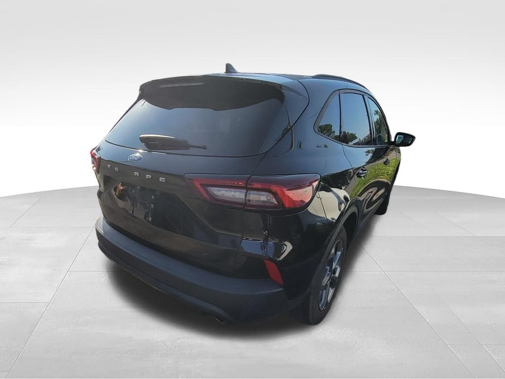 Certified 2025 Ford Escape ST-Line FWD image 5