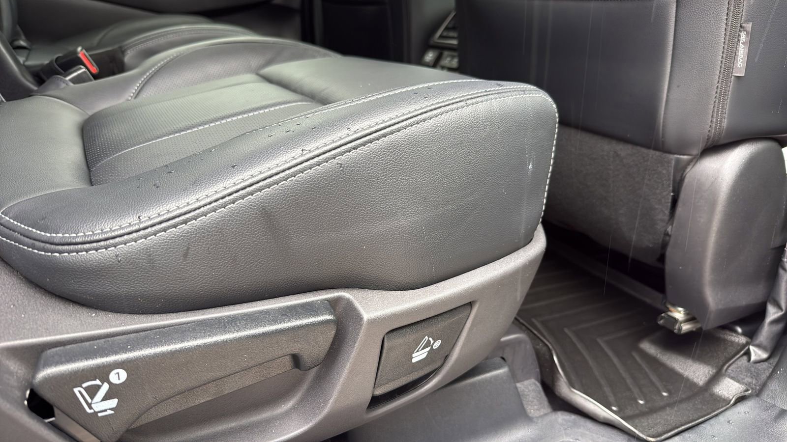 Used 2022 Subaru Ascent Touring AWD/4WD image 26