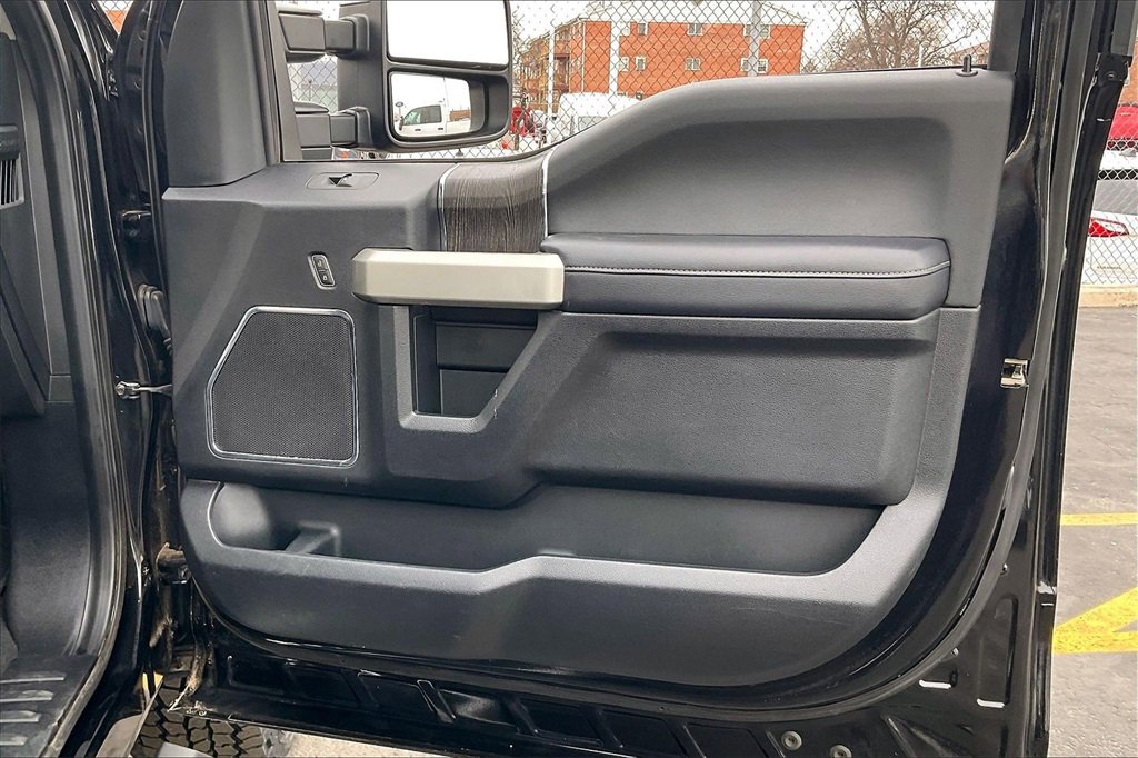 Certified 2020 Ford F350 Lariat w/ Lariat Ultimate Package image 21