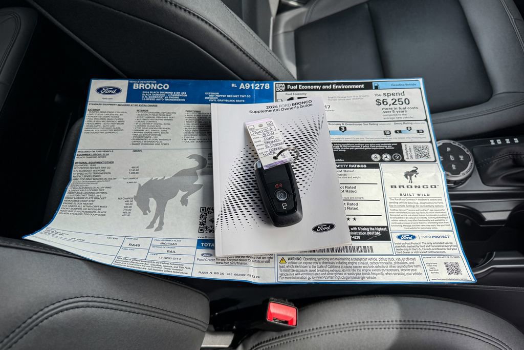 Certified 2024 Ford Bronco Black Diamond w/ Sasquatch Package image 47