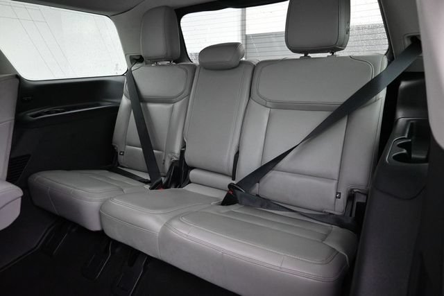 Certified 2025 Ford Expedition Active AWD/4WD image 30