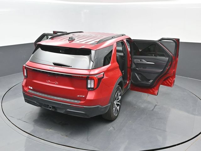 Certified 2025 Ford Explorer ST-Line AWD/4WD image 25