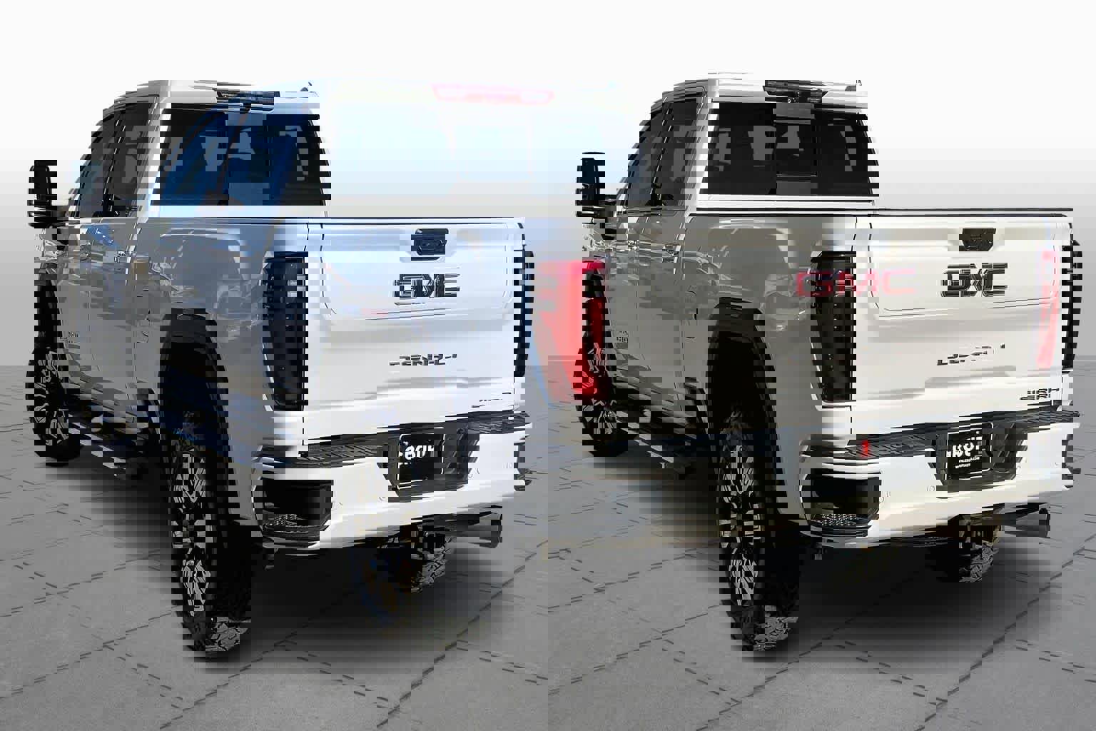 Used 2024 GMC Sierra 2500 Denali w/ Denali Reserve Package image 11