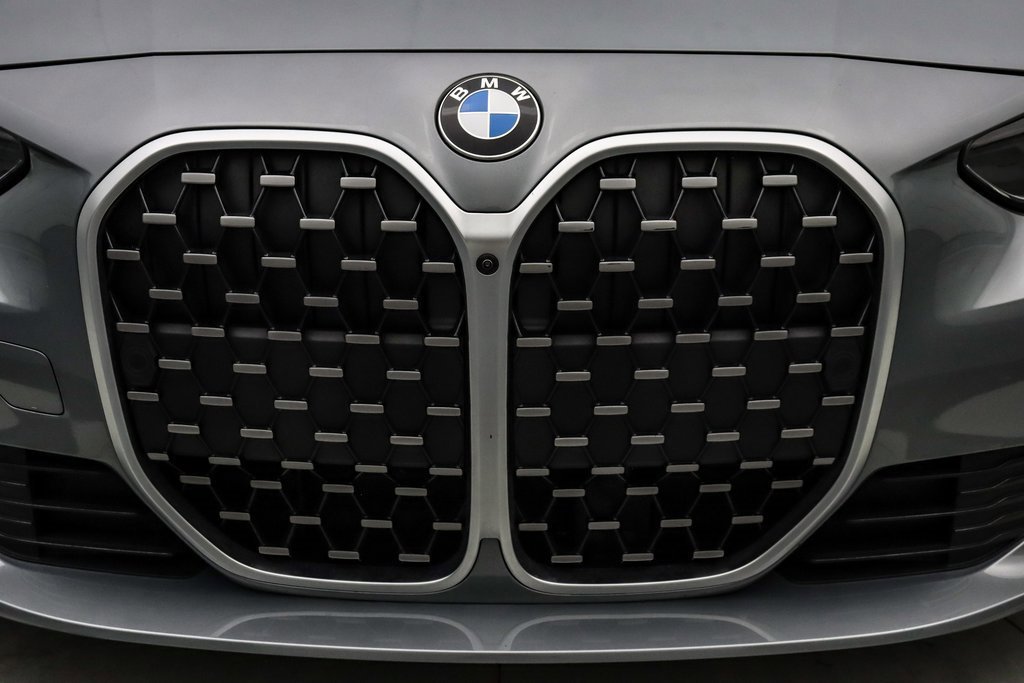 Used 2025 BMW 430i Convertible w/ Premium Package image 13