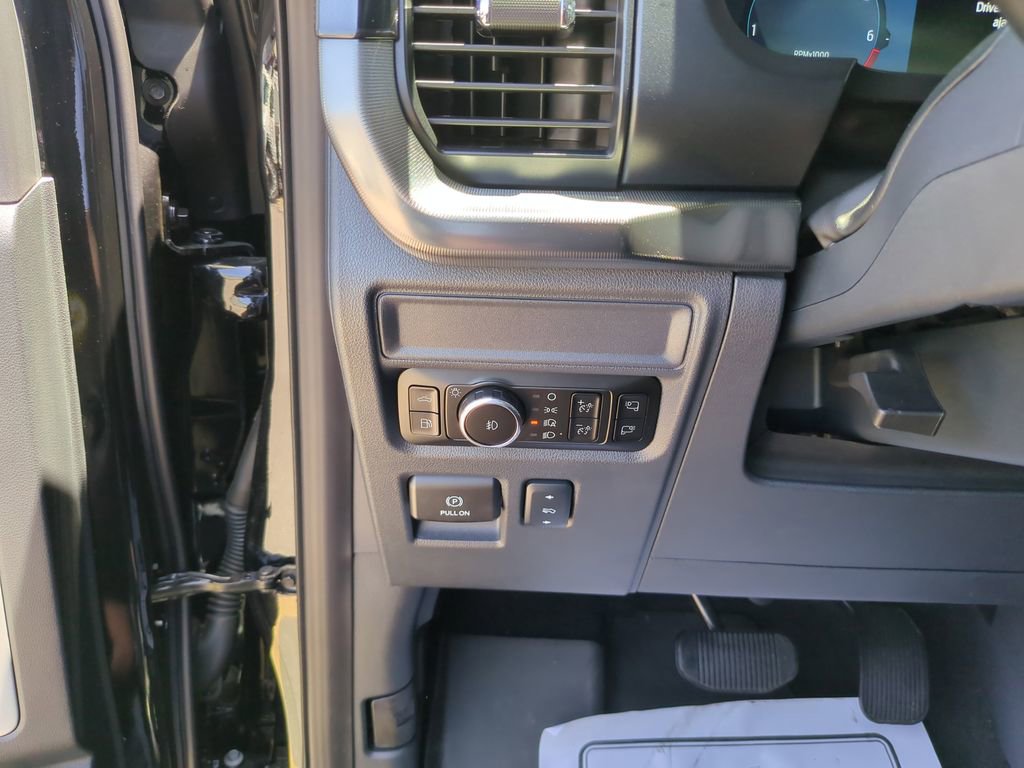 Certified 2025 Ford F150 Lariat w/ Equipment Group 502A High image 35