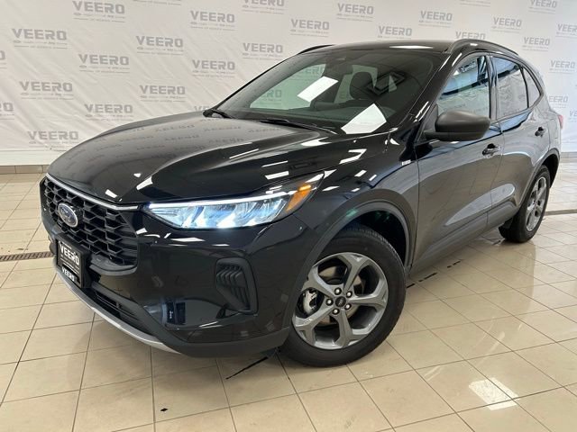 Certified 2025 Ford Escape ST-Line image 2