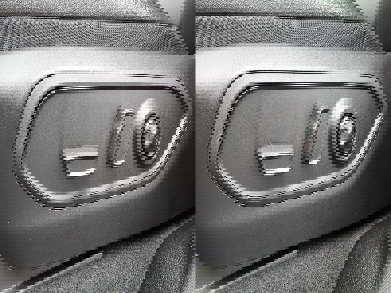 Used 2024 Jeep Grand Cherokee Limited w/ Trailer Tow Package image 14