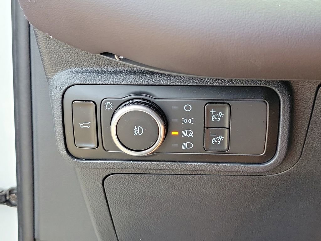 Certified 2025 Ford Explorer Platinum w/ Ultimate Package image 27