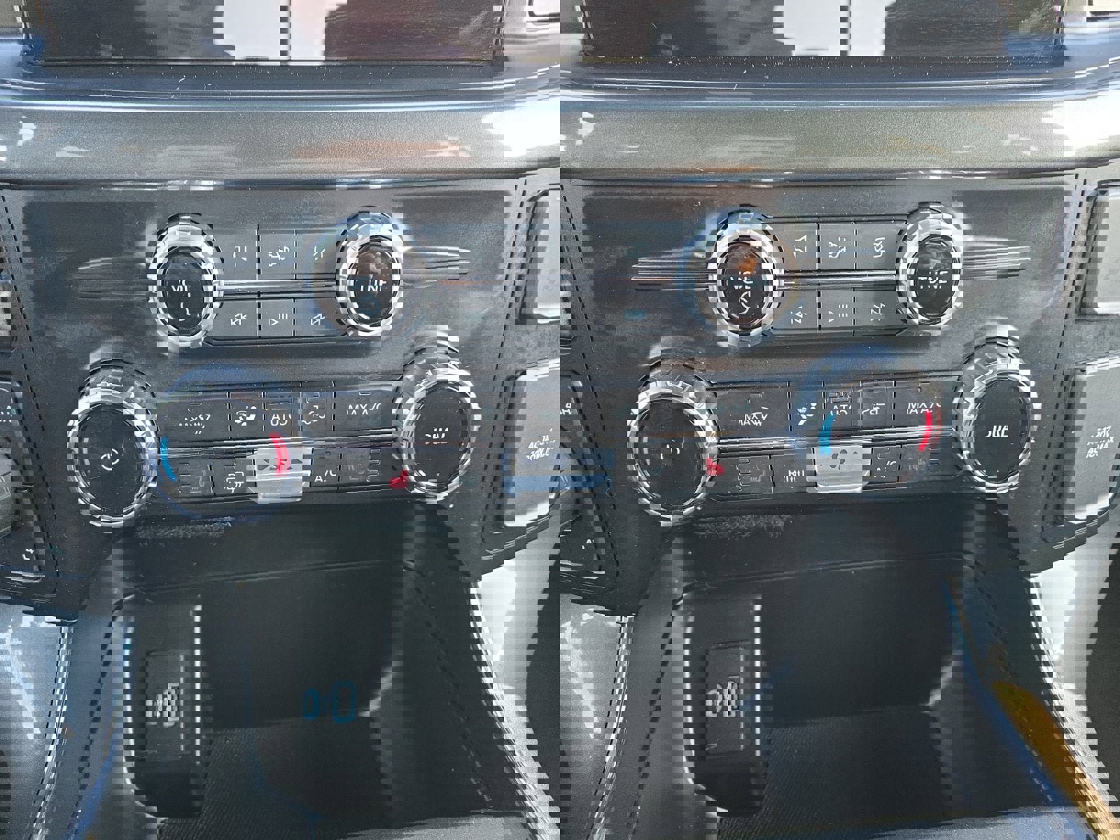 Certified 2023 Ford F150 XLT w/ Equipment Group 302A High image 20